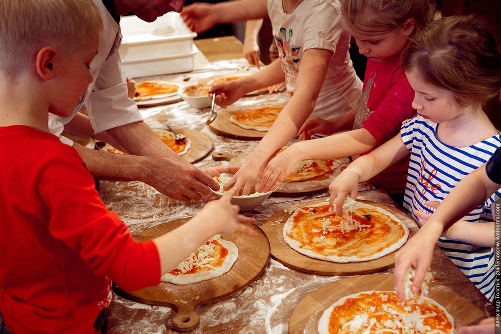 Детский мастер-класс "Готовим пиццу"